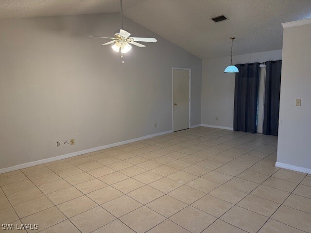 17509 Lee Rd in Ft. Myers, FL - Building Photo - Building Photo