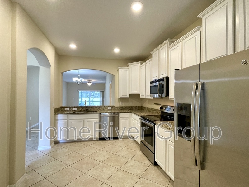 31247 Claridge Pl in Wesley Chapel, FL - Building Photo