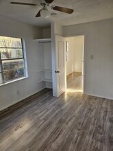 3212 San Salvador St in Laredo, TX - Building Photo - Building Photo