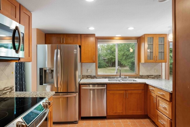 12323 SW Millview Ct