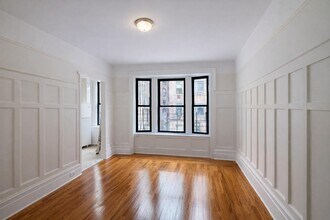 717 W 177th St, Unit 4 in New York, NY - Building Photo - Building Photo