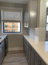 372 Hazel Ave, Unit D6 in Glencoe, IL - Building Photo - Building Photo