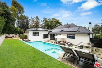 13378 Contour Dr in Los Angeles, CA - Building Photo - Building Photo
