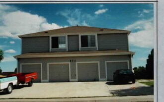861 S Uravan St in Aurora, CO - Building Photo