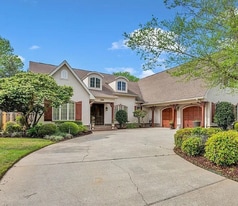 1798 Snapdragon Dr in Navarre, FL - Building Photo