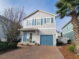 129 Grayling Way in Panama City Beach, FL - Building Photo