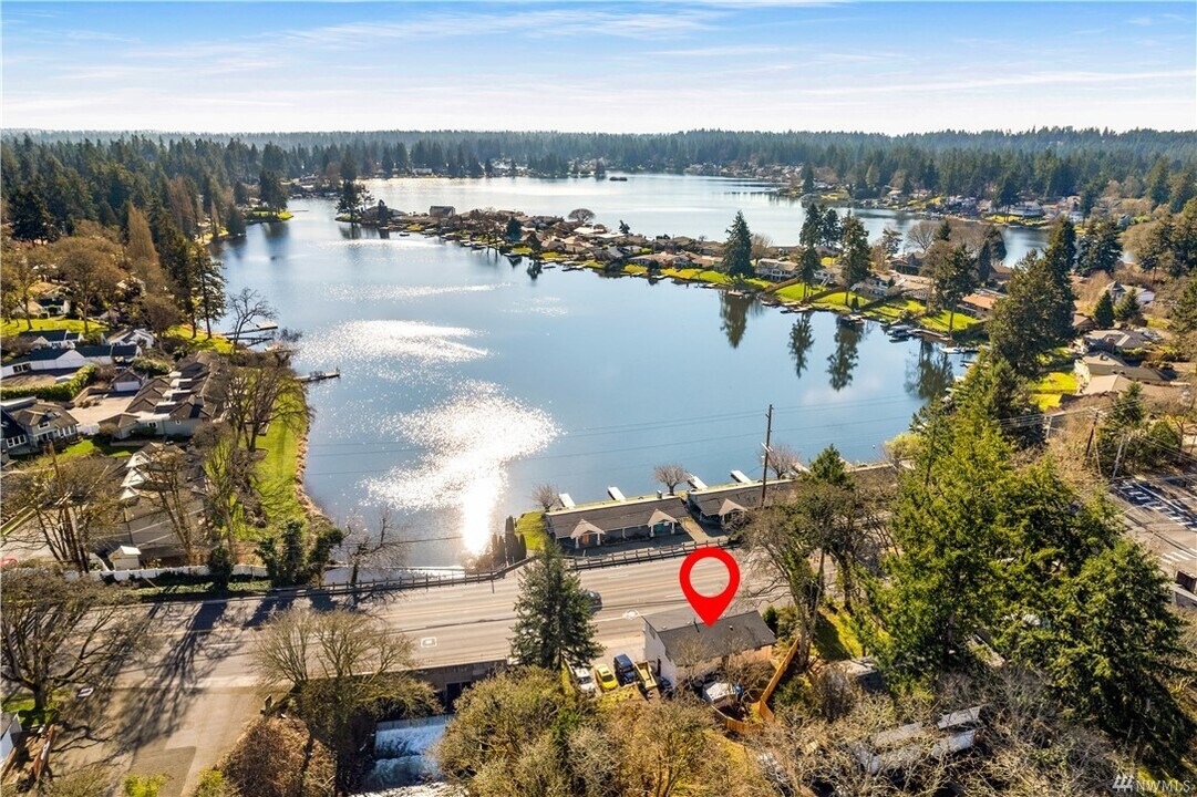 7405 Steilacoom Blvd SW in Lakewood, WA - Building Photo