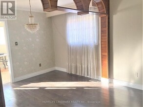 7 Mango Dr in Toronto, ON - Building Photo - Building Photo