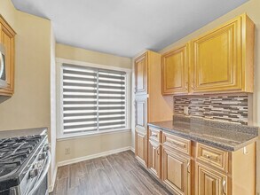 962 Clove Rd in Staten Island, NY - Building Photo - Building Photo