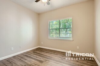 405 Streamview Ln in Stockbridge, GA - Building Photo - Building Photo