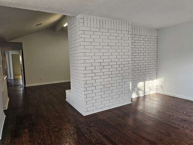 property at 16038 Glen Mar Dr