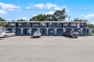 601 State Ave in Holly Hill, FL - Building Photo
