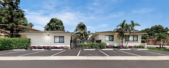 101 W 11th St in Hialeah, FL - Building Photo - Building Photo