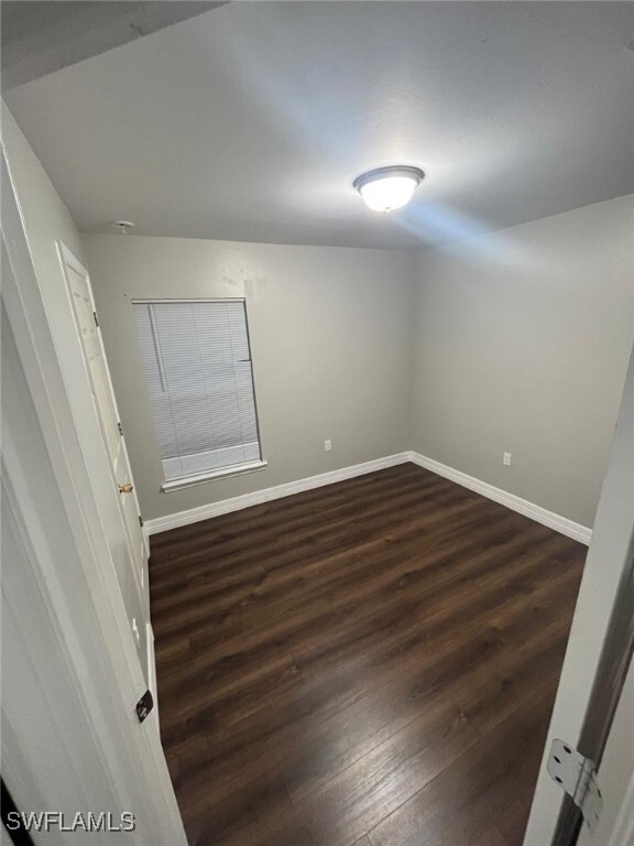 property at 742 Ctr Lk St