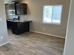 1308 W Javelin St in Moses Lake, WA - Building Photo - Building Photo