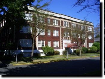 Blackstone Apartments in Longview, WA - Foto de edificio - Building Photo