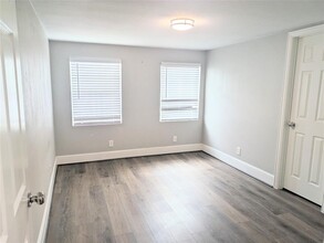 813 Alexander St in Houston, TX - Building Photo - Building Photo