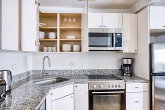 15 Euston Rd, Unit 1 in Boston, MA - Building Photo - Building Photo