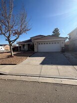 3600 Banyon Ct in Rosamond, CA - Building Photo