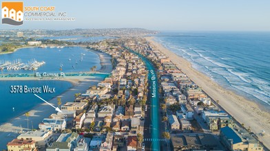 Mission Beach Bayfront Apartments in San Diego, CA - Building Photo - Building Photo