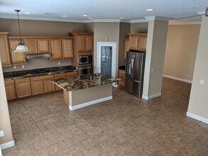 9149 Tudor Park Pl in Las Vegas, NV - Building Photo - Building Photo
