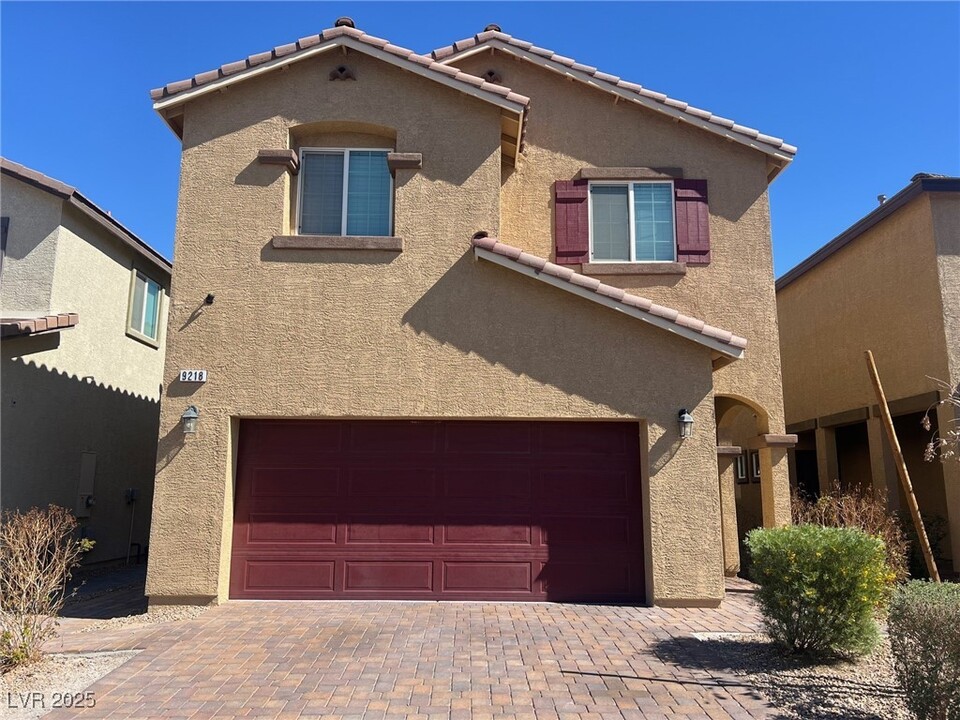 9218 Brayden Bay St in Las Vegas, NV - Building Photo