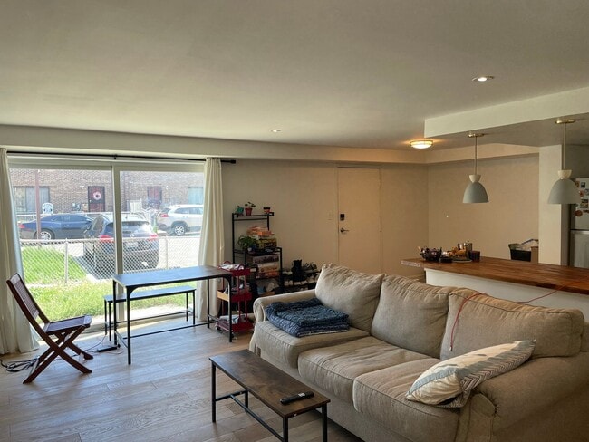 1321 I St NE, Unit C0518 in Washington, DC - Building Photo - Building Photo