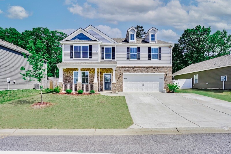 738 Liberty Walk Ln in Simpsonville, SC - Building Photo
