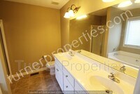 141 Loyd Ct photo'