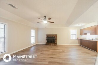 6055 Chickasaw Dr in Olive Branch, MS - Foto de edificio - Building Photo