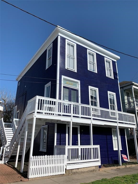 property at 1012 20th St