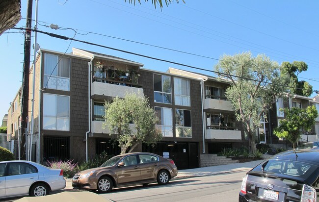 Pier Apartments in Santa Monica, CA - Building Photo - Building Photo