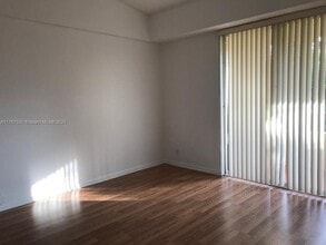 831 Lyons Rd in Coconut Creek, FL - Building Photo - Building Photo