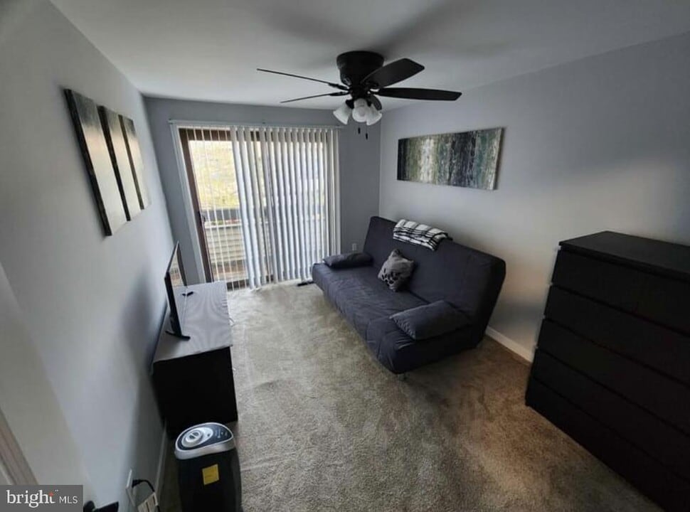 18103 Copps Hill Pl in Gaithersburg, MD - Building Photo