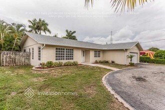 228 NE 25th St in Boca Raton, FL - Foto de edificio - Building Photo