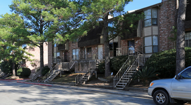 Lakebridge Townhomes