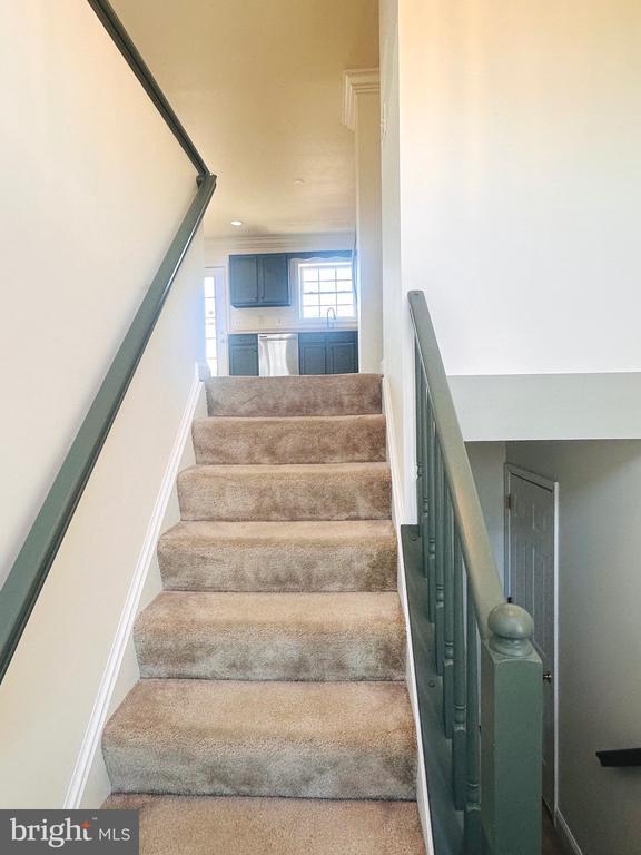 property at 92 Embassy Ct