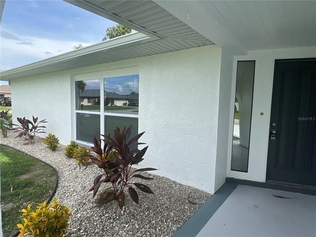 21371 Knollwood Ave in Port Charlotte, FL - Building Photo - Building Photo