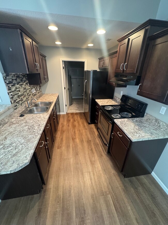 Knipp Drive Apartments