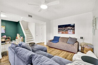 534 Leawood Cir in Naples, FL - Building Photo - Building Photo