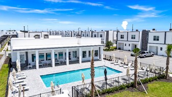 616 Trikomo Dr in Davenport, FL - Building Photo