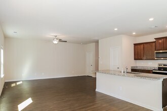 576 Greenlee Rd in Bogart, GA - Building Photo - Building Photo