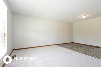 14732 Verdun Estates Dr in Florissant, MO - Building Photo - Building Photo