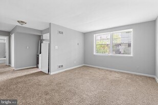 206 Trenton Pl SE, Unit 04303 in Washington, DC - Building Photo