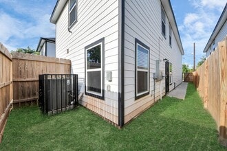 6609 Bacher St in Houston, TX - Building Photo - Building Photo