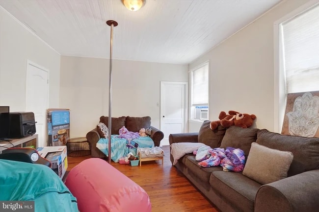 56 S Pershing Ave, Unit A