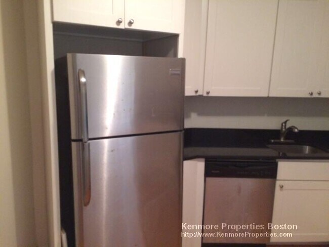 1728 Beacon St in Brookline, MA - Building Photo - Building Photo