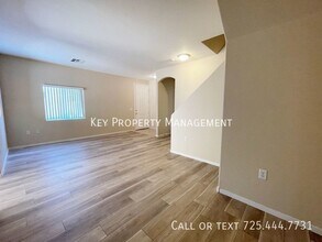 6170 E Sahara Ave, Unit #1109 in Las Vegas, NV - Building Photo - Building Photo