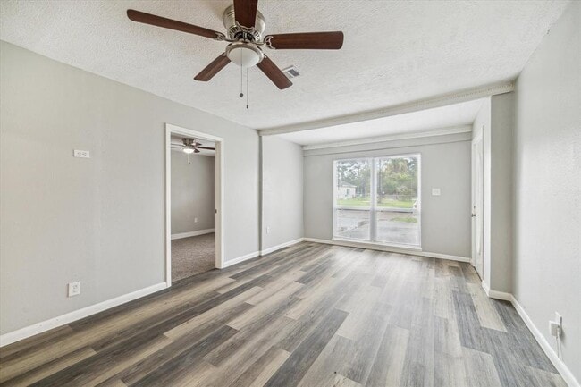 7426 Saunders Rd in Houston, TX - Building Photo - Building Photo