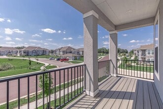 Stonehaven Overland Park in Overland Park, KS - Building Photo - Building Photo